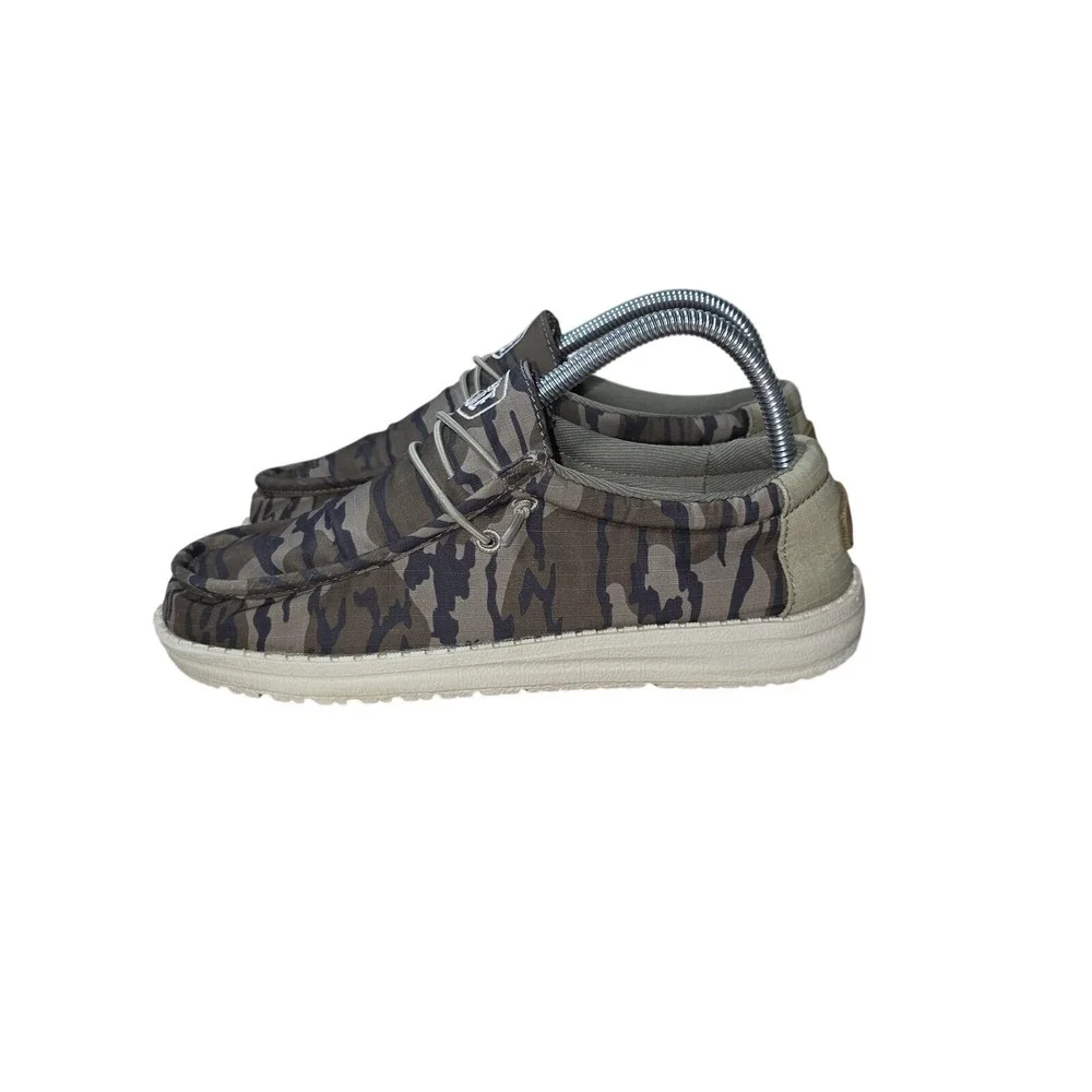 Hey Dude Wally Mossy Oak Shoes Kids Size 6 Brown Camo Canvas Slip On Comfort